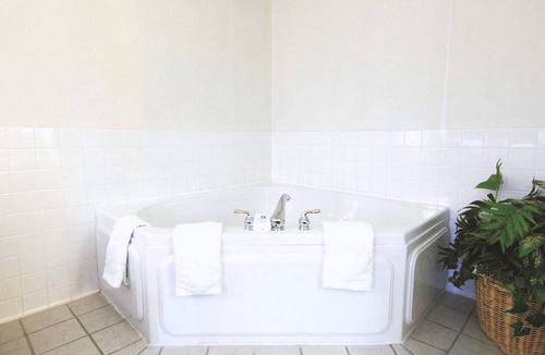 Northfield Hotel | Coratel Inn & Suites By Jasper Northfield