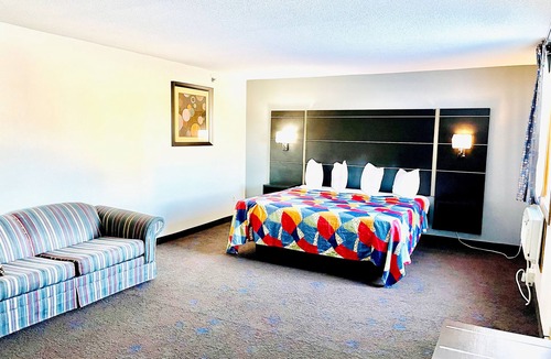 Northfield Hotel | Coratel Inn & Suites By Jasper Northfield