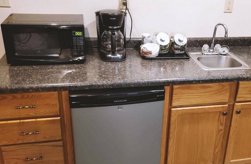 McCook Hotel | Coratel Inn & Suites By Jasper McCook