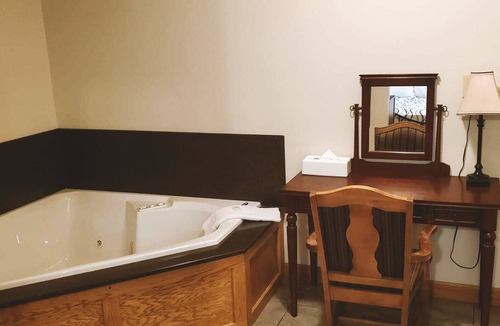 McCook Hotel | Coratel Inn & Suites By Jasper McCook