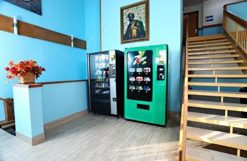 Newton Hotel | Coratel Inn & Suites by Jasper Newton