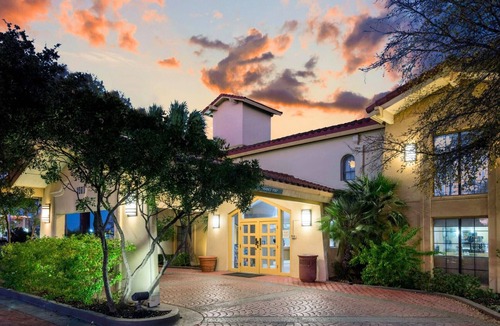 North San Antonio - SAT Hotel | Coratel Inn & Suites by Jasper Wonderland Standard 2 Double Bed NS
