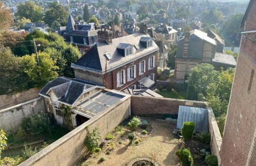 Gare-Jouvenet Apartment | Corderie