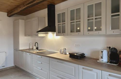 Vojnic House | Cordon Hills-house Terra l