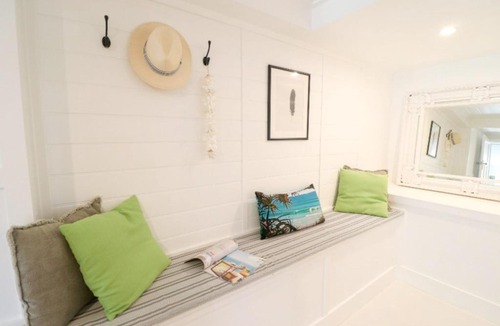 Cams Wharf Apartment | Corella Studio Apartment