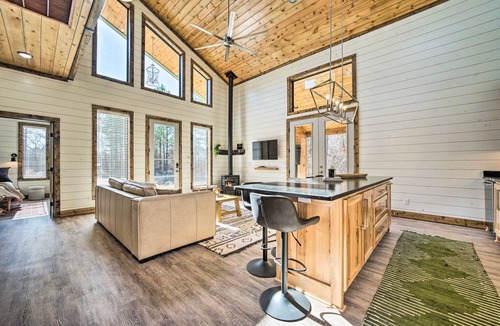 Broken Bow Villa | Corey Kent s Cabin Country Charm Family Fun Hot Tub Oasis