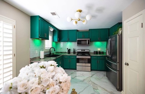 Southaven House | Cori’s Pool House, a Cozy Pool House, perfect for a relaxing getaway