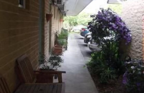 Corlette Hotel | Corlette Palms Motor Inn