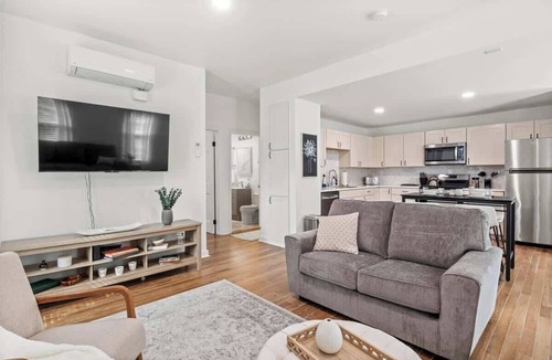 Corn Hill Apartment | Corn Hill Apartment - 2BR