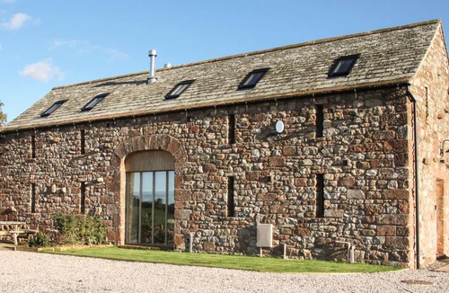 Penrith Cottage | CORN RIGG COTTAGE, pet friendly, with open fire in Langwathby