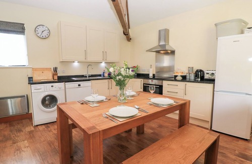 Blandford Forum Cottage | CORNER BARN, pet friendly, with open fire in Winterborne Stickland