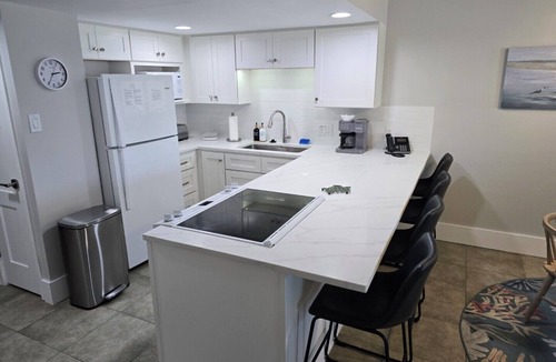 Corpus Christi Condo | Corner Beachfront Condo: Stunning 270° Views. Wraparound Balcony. Heated Pool