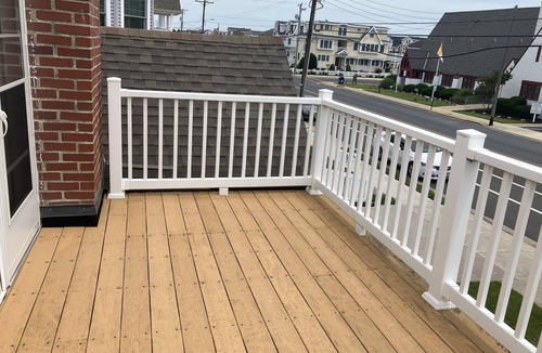 Avalon House | Corner Cottage 2 blocks from the beach!