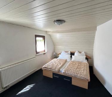 Schnaittach Apartment | Corner Haus Large Room