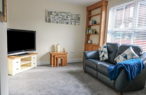 Ilkeston House | Corner House Cottage