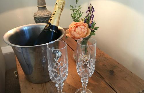 Cricket Malherbie Bed & Breakfast | Corner House