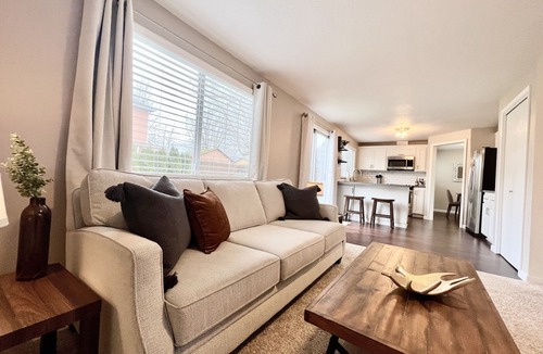Aloha House | Corner Terrace, Private Yard, Cozy Escape