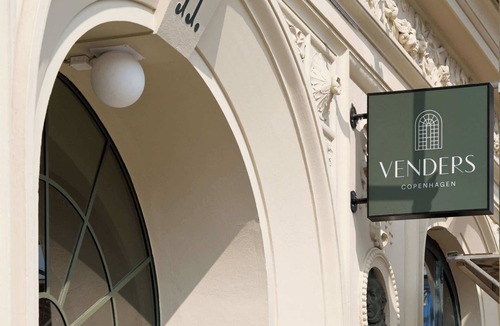 Copenhagen City Centre Apartment | Corner Two-Bedroom Apartment for 6