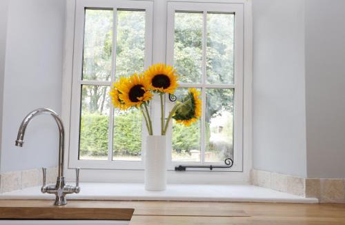 North Dalton House | Corner View