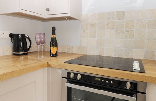 North Dalton Cottage | CORNER VIEW, pet friendly, with open fire in Great Driffield