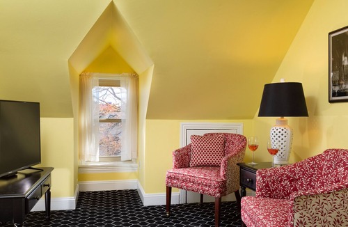 Powelton Village Bed & Breakfast | Cornerstone Bed and Breakfast