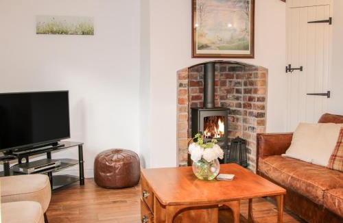 Edgmond House | Cornerways