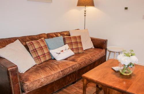 Edgmond House | Cornerways