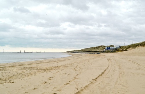 Norwich Cottage | Cornflower Cottage- W40836