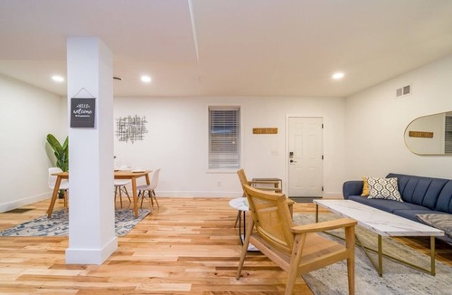 Corn Hill House | Cornhill1BED,Cozy,WiFi EquipKitchen TV+HighFalls.