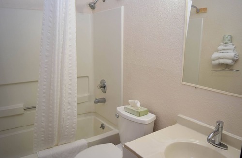 Painted Post Hotel | Corning Inn