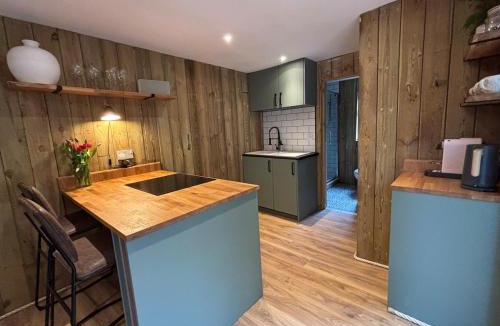 Lanner House | Cornish wooden cabin & wood fired hot tub