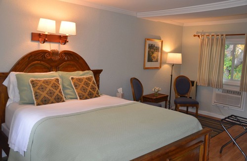 Cornwall Bridge Hotel | Cornwall Inn and Lodge