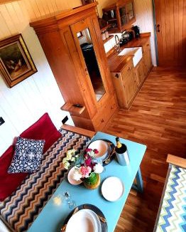 St Teath Ski Chalet | Cornwall Luxury Hot Tub Huts