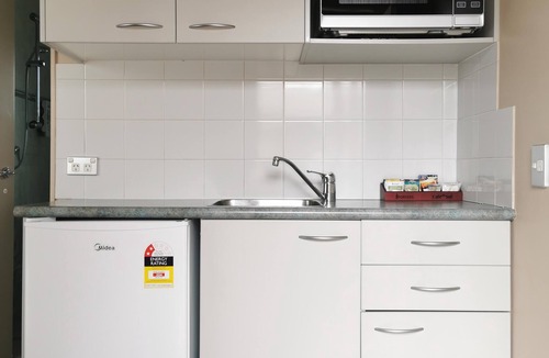 Epsom Hotel | Cornwall Park Motor Inn