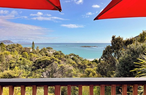Waikawau House | Coromandel Classic Bach with Great views