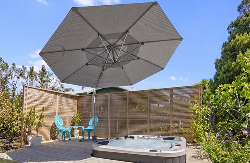 Coromandel House | Coromandel Treasure a little hidden gem.