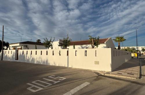 Daimuz Villa | Corona beach