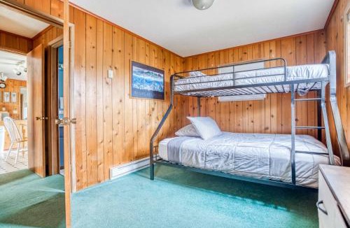 Waldport House | Corona