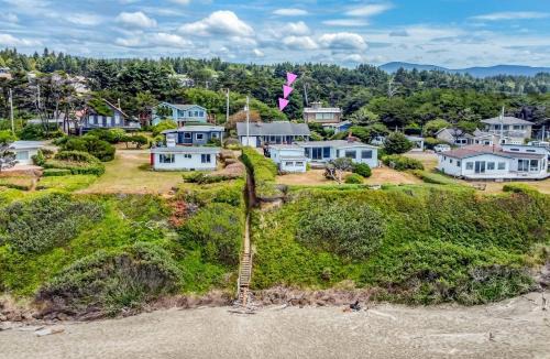 Waldport House | Corona