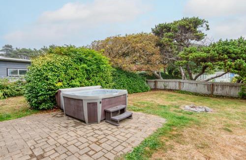 Waldport House | Corona