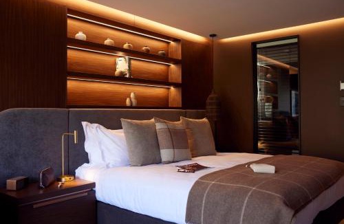 Arthur's Point Hotel | Coronet Ridge Resort