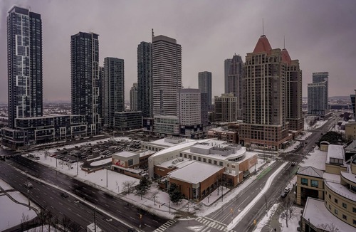 Downtown Mississauga Condo | Corporate 2 Bed 2 Bath Condo Celebration Square 1Parking
