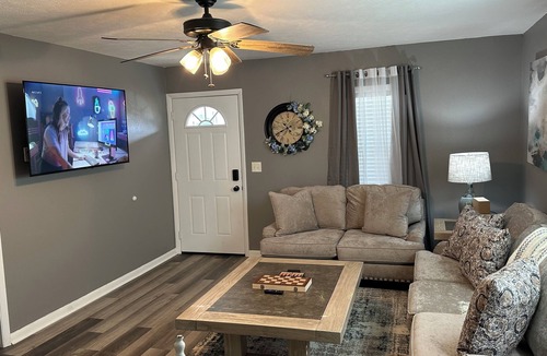 Pocahontas House | corporate comfort suits