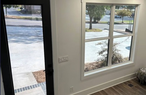 Dalton Condo | Corporate Condo 2BR , Fast WiFi , Week & Month Stay