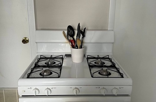 La Porte House | Corporate Cottage in LaPorte Cable St Front unit