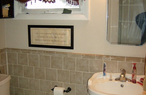 East Rutherford House | CORPORATE OR FAMILY MONTHLY RENTAL ONLY - $ 116./nite in the heart of the fun