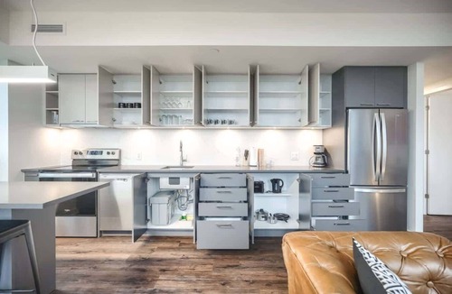 Mississauga Apartment | Corporate Stays | Brightstone 3 Bedrooms