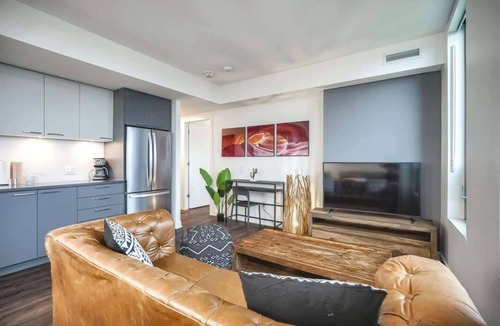 Mississauga Apartment | Corporate Stays | Brightstone 3 Bedrooms