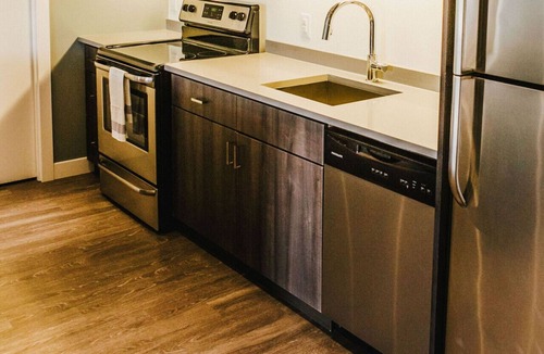 Winnipeg Apartment | Corporate Stays Elegant & Comfortable 3BR