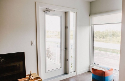 Winnipeg Apartment | Corporate Stays Elegant & Comfortable 3BR